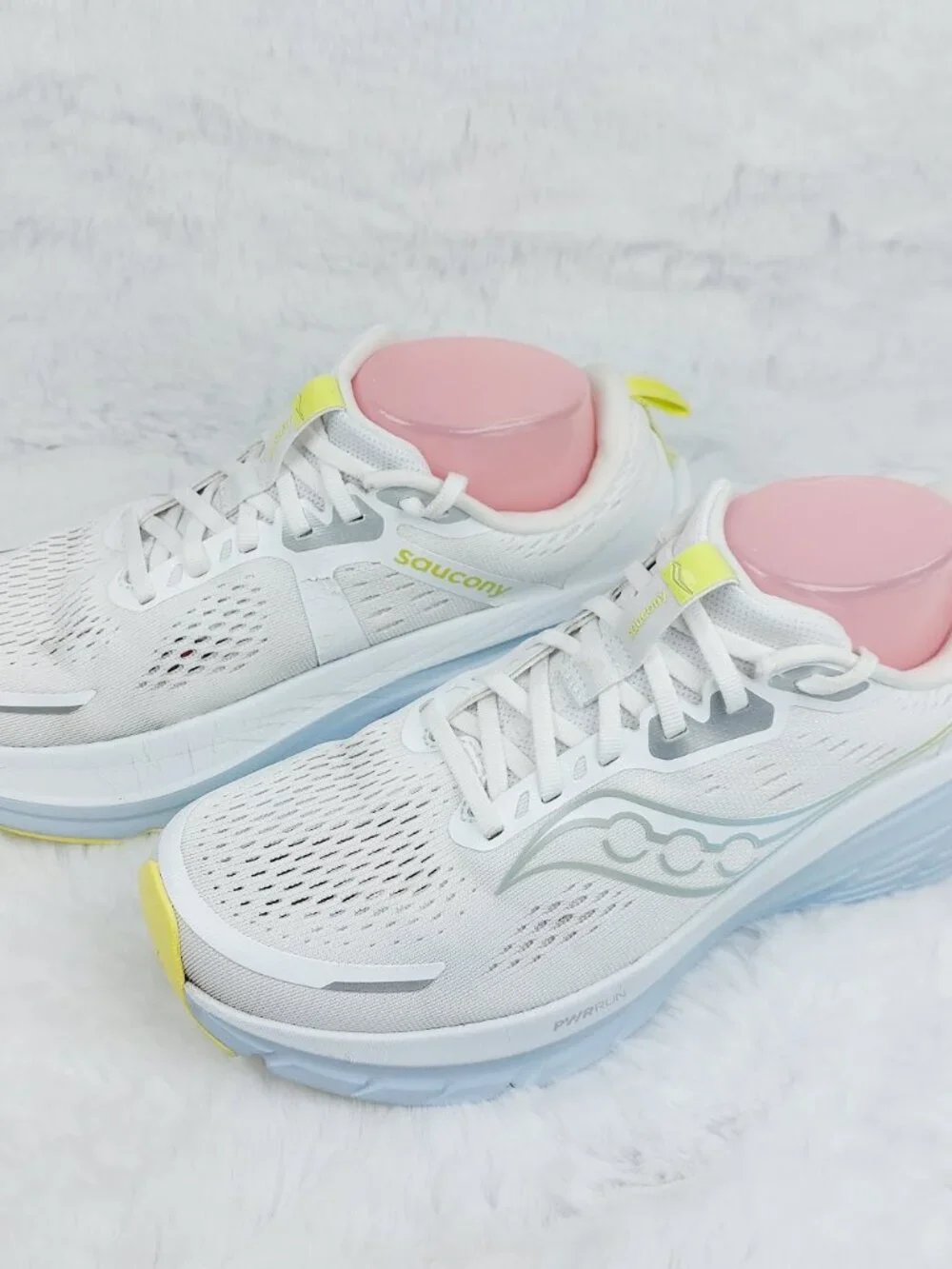 Saucony Guide 18 Women's White-Ice Melt Lace-Up Low Top Running Shoes Size 10